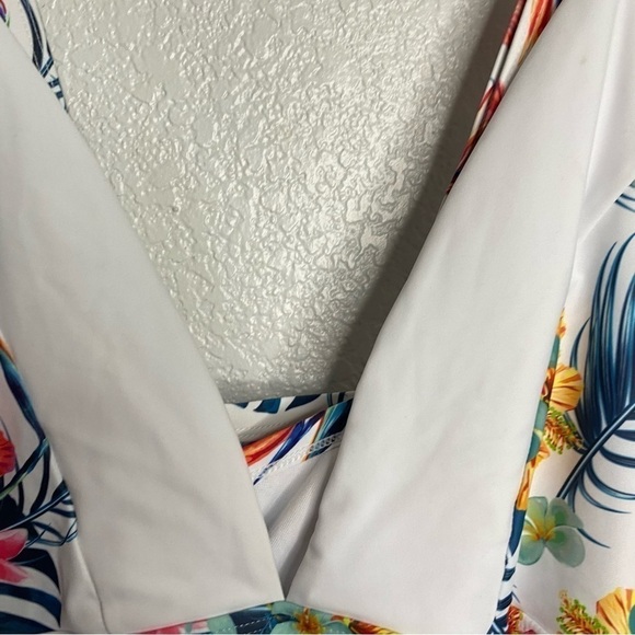 SHEIN Plus Size 4XL One Piece Bathing Suit Floral Tropical Gold Hardware Belt - Picture 8 of 9